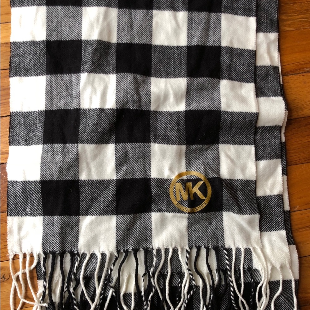 Michael Kors Scarf